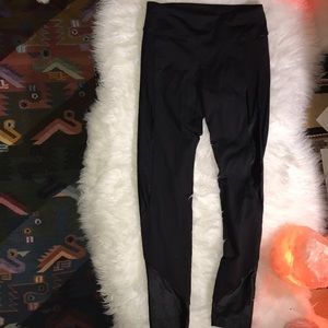 Koral metallic black and black leggings